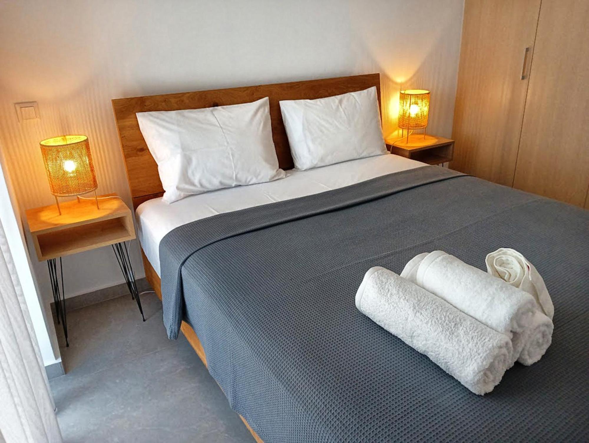 White Luxury Apartment Trikala  Ngoại thất bức ảnh