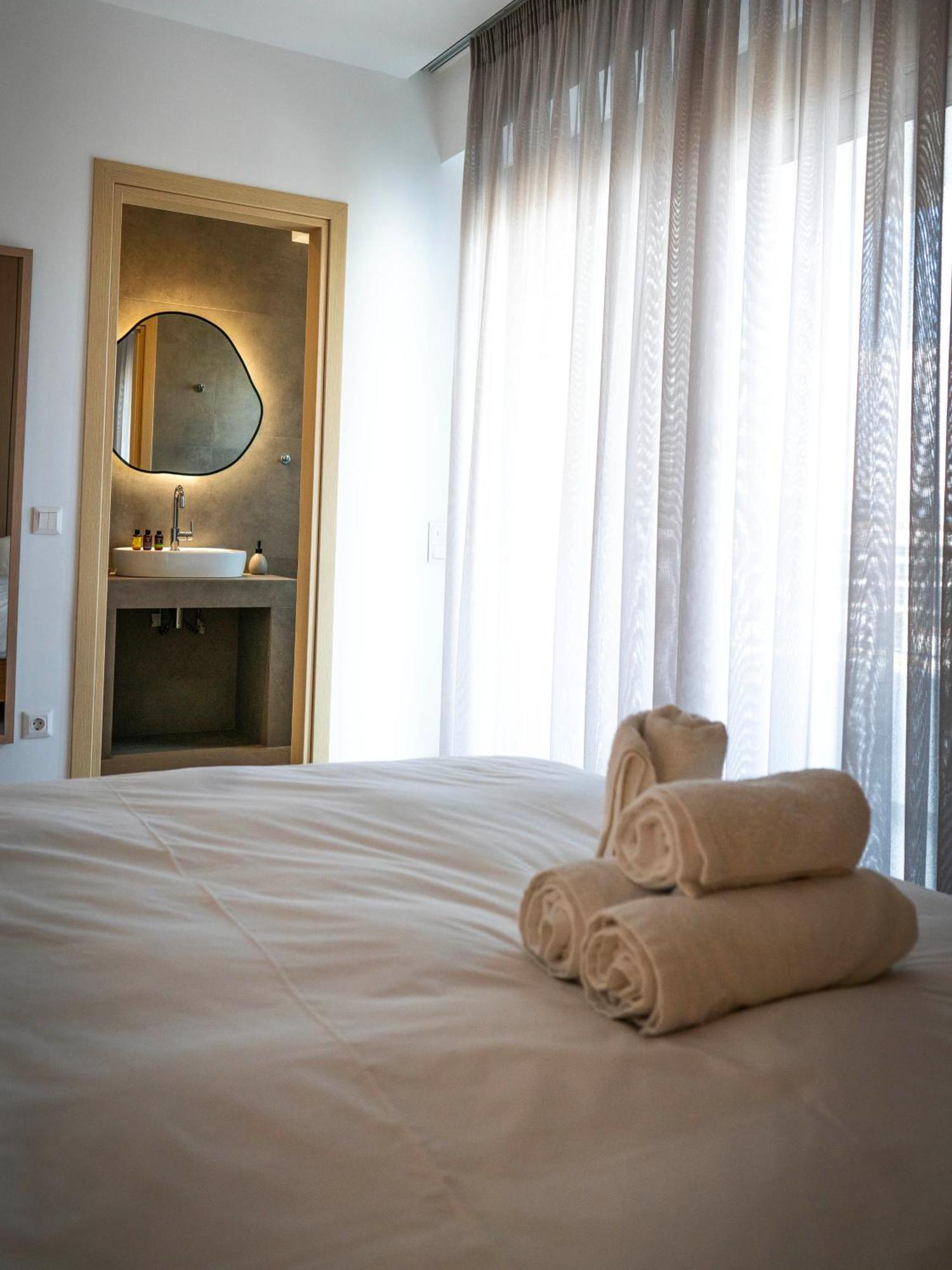 White Luxury Apartment Trikala  Ngoại thất bức ảnh
